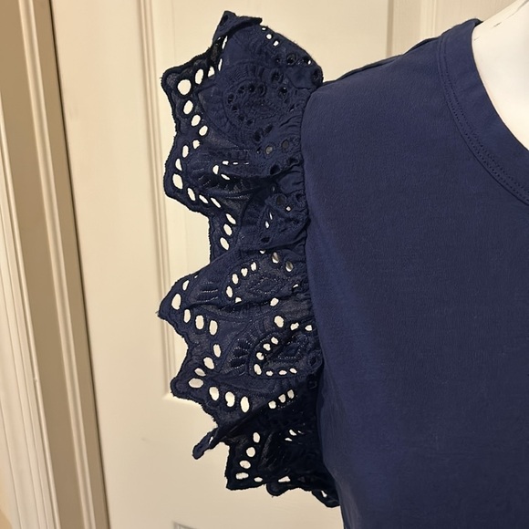 Tyler Böe Eyelet Flutter sleeve top. Medium. Nearly New - Picture 3 of 12